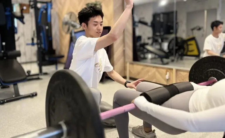 トレーナーによるトレーニング指導